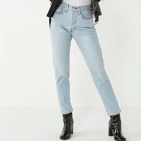 levi's wedgie fit light wash high rise jeans